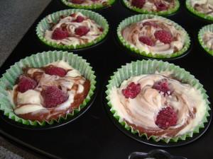 Chokladmuffins med cheesecakefyllning bild 4